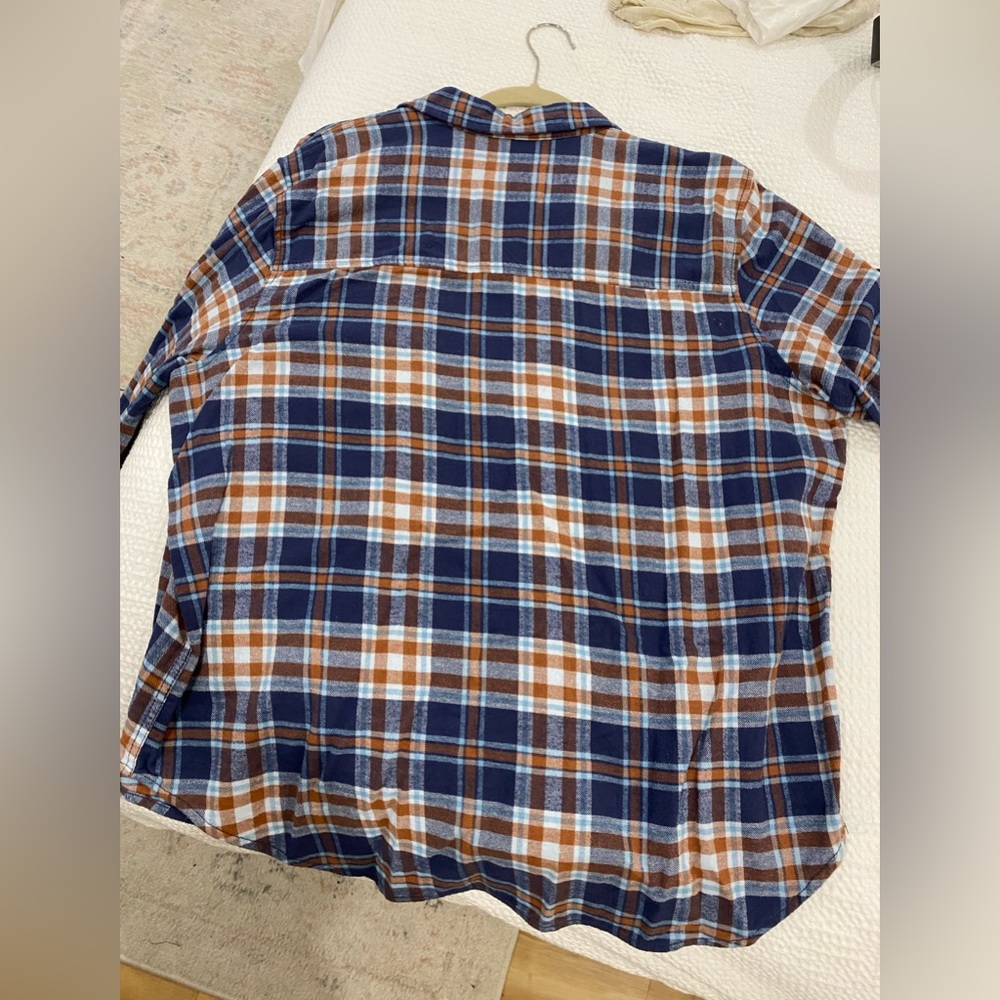 Target flannel - Picture 3 of 3